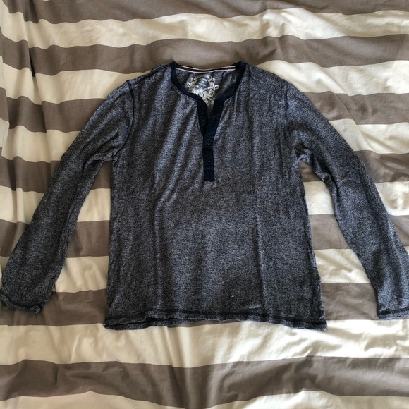 EXPRESS Henley Long-sleeve Tee - Picture 2 of 4